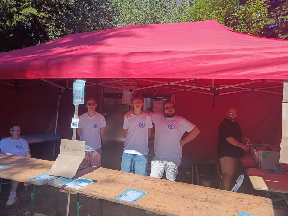 Hier, lors des fanfaronnades de Ville de Faches-Thumesnil , le club a tenu la buvette de 16h à 22h30